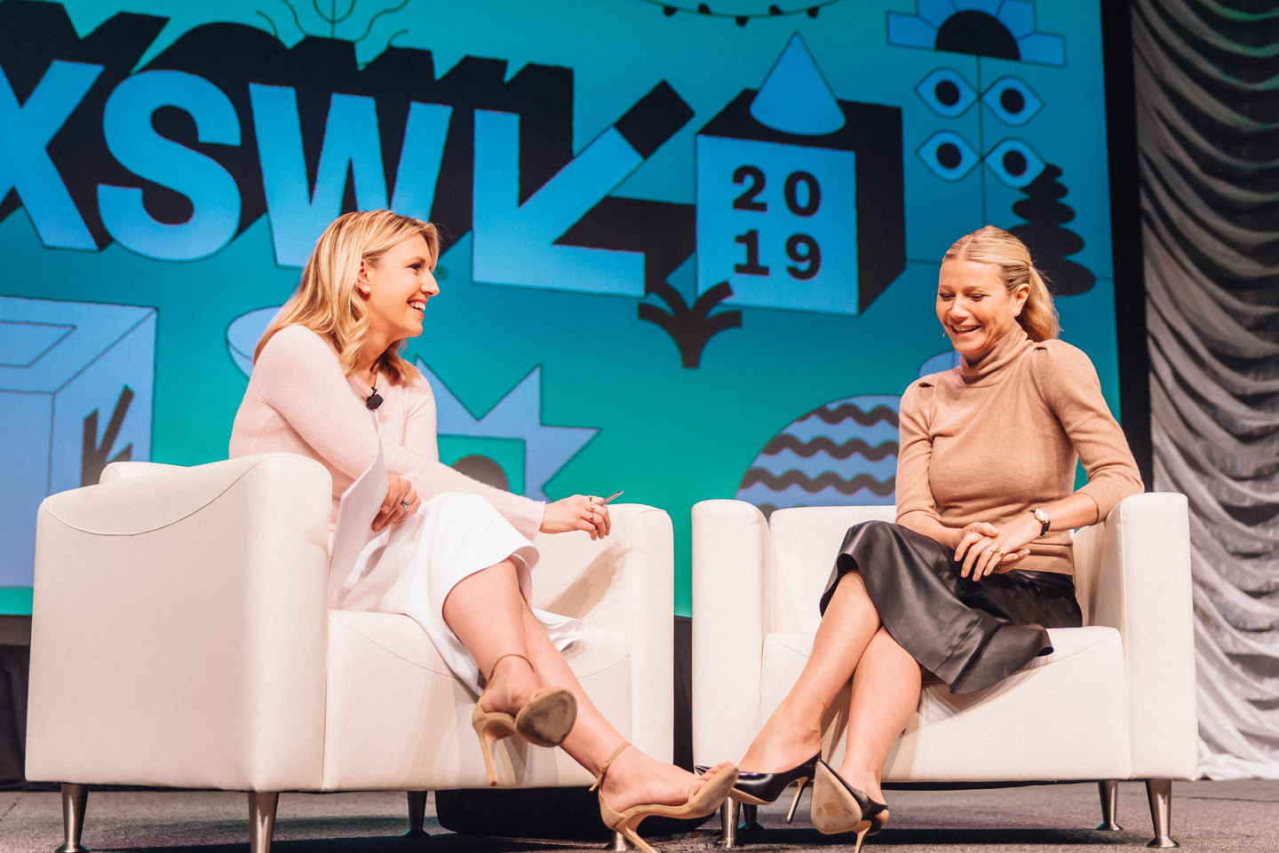 Poppy Harlow and Gwyneth Paltrow at their Featured Session - Photo by Jordan Hefler